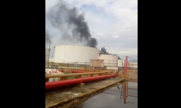 Reportan explosión en refinería de Pemex en Oaxaca