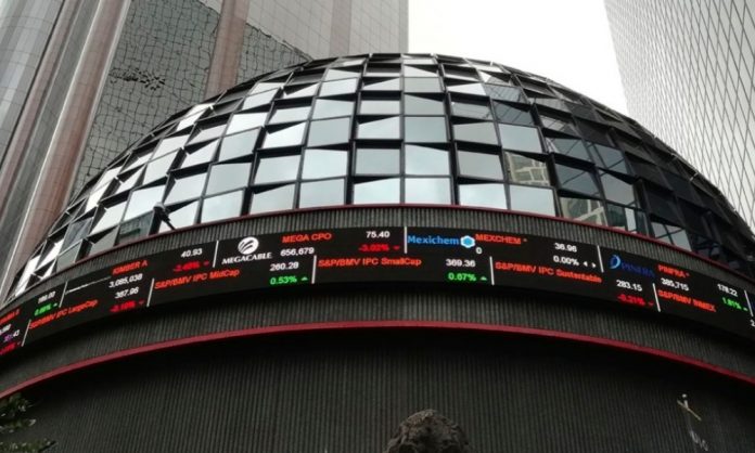 Suspende operaciones Bolsa Mexicana de valores tras caída de más de 7%
